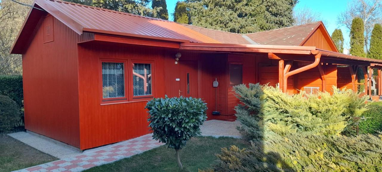 Keri Apartman Mosonmagyaróvár Buitenkant foto