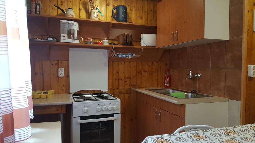 Keri Apartman Mosonmagyaróvár Buitenkant foto