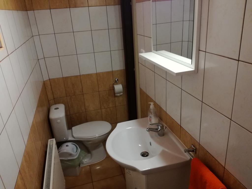 Keri Apartman Mosonmagyaróvár Buitenkant foto