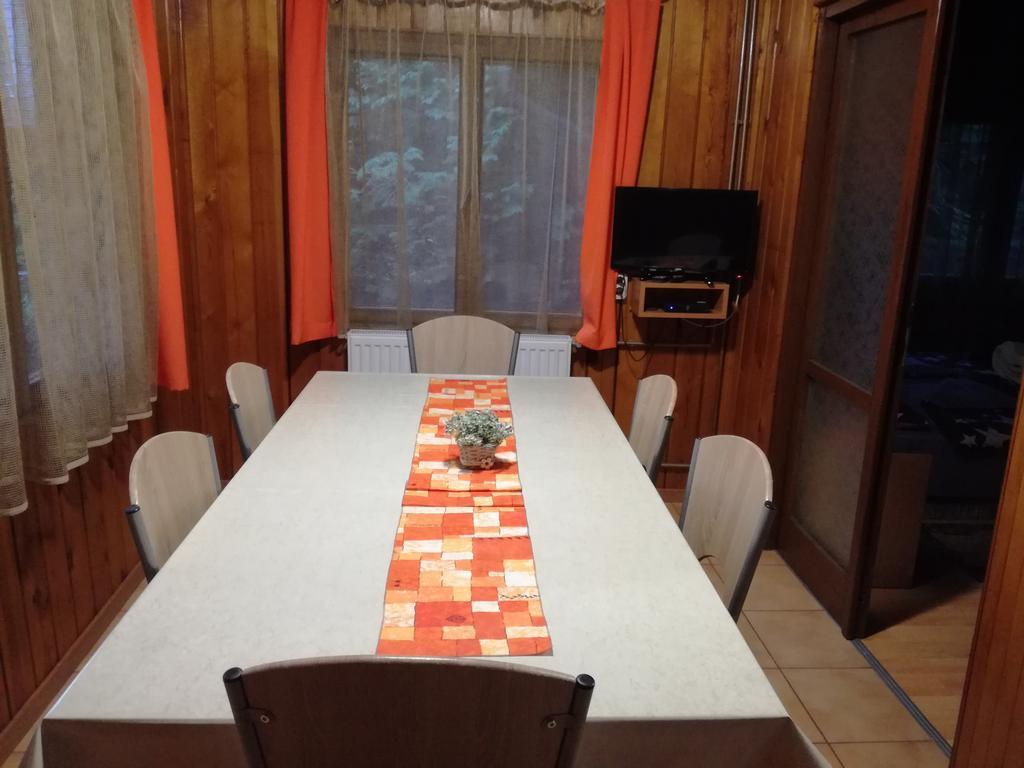 Keri Apartman Mosonmagyaróvár Buitenkant foto